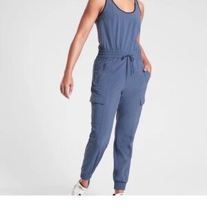 Athleta Unbound Jumpsuit Drawstring Jogger Cargo Pockets Women’s Sz S Blue